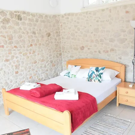 Garten By Interhome * Ražanj